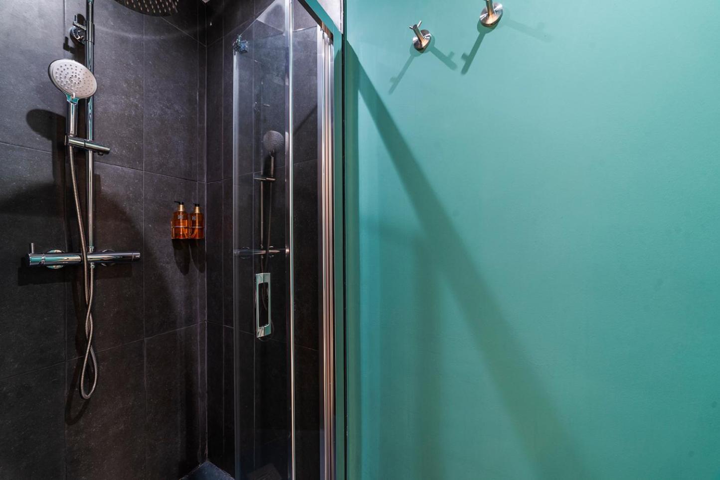 Slow Suites Salvador إشبيلية المظهر الخارجي الصورة